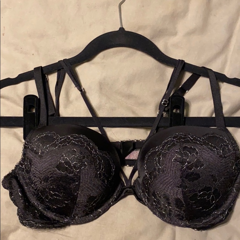 Victoria’s Secret very sexy push up 36c